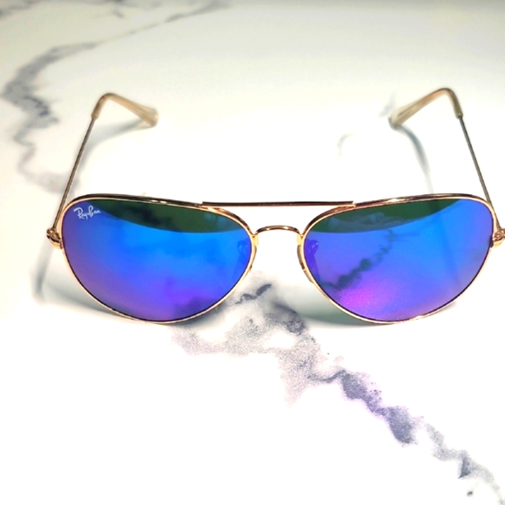 Ray-Ban Aviator Sunglasses with Blue Lenses - Picture 2 of 4